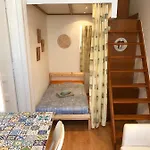 Zen By Market Hostel