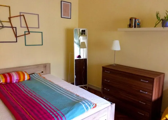 Zen By Market Hostel